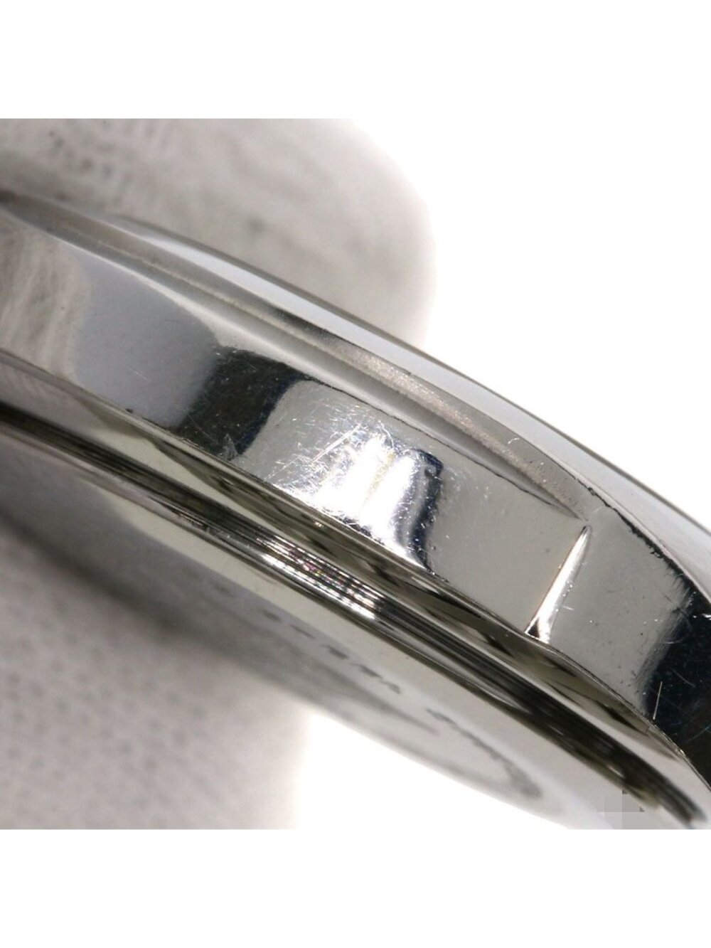 Gucci Round Face Watch SS - Picture 13 of 15